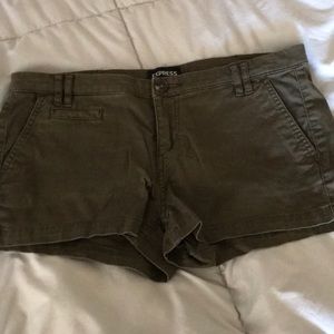 Express Shorts